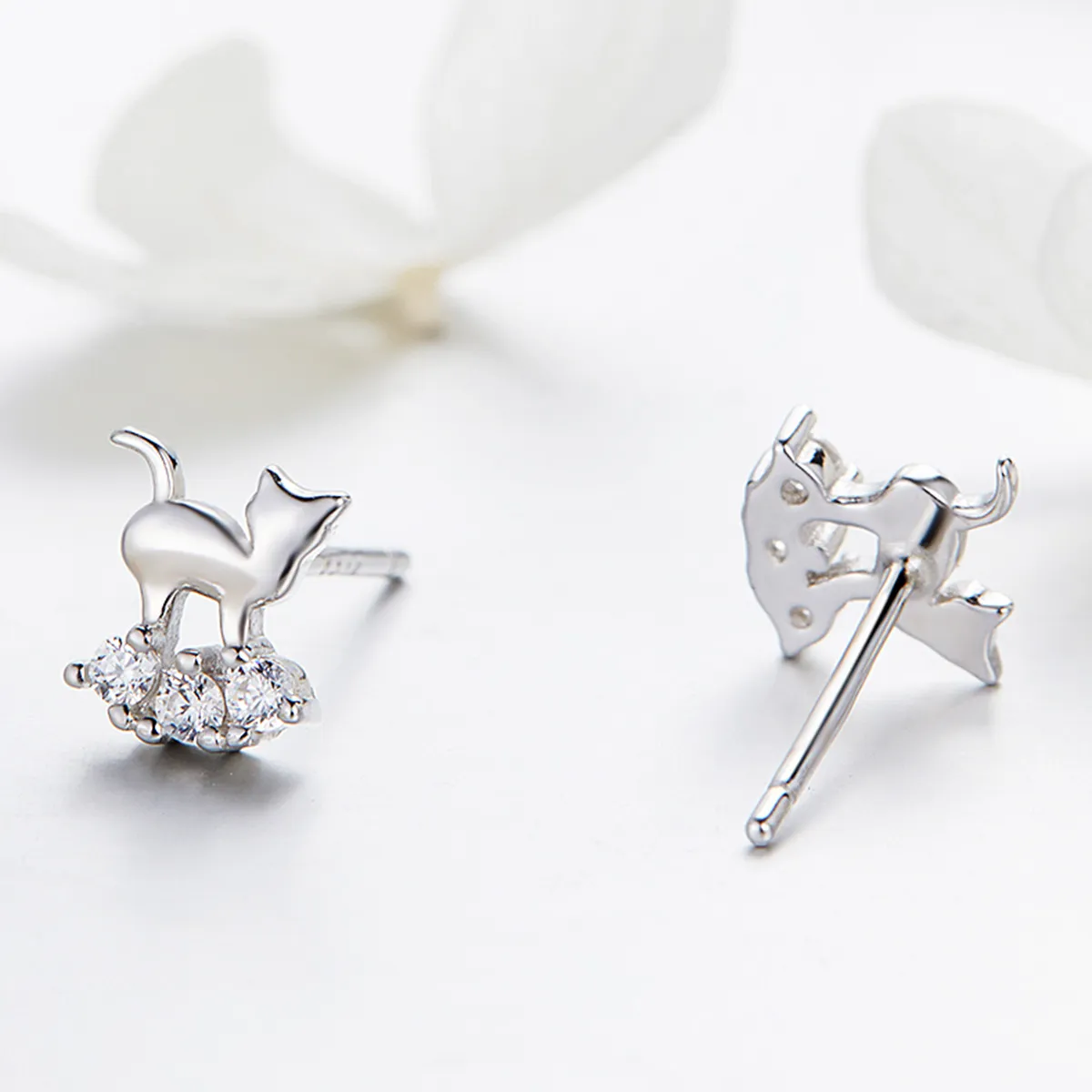 Pandora Style Silver Meow Star Stud Earrings - SCE537