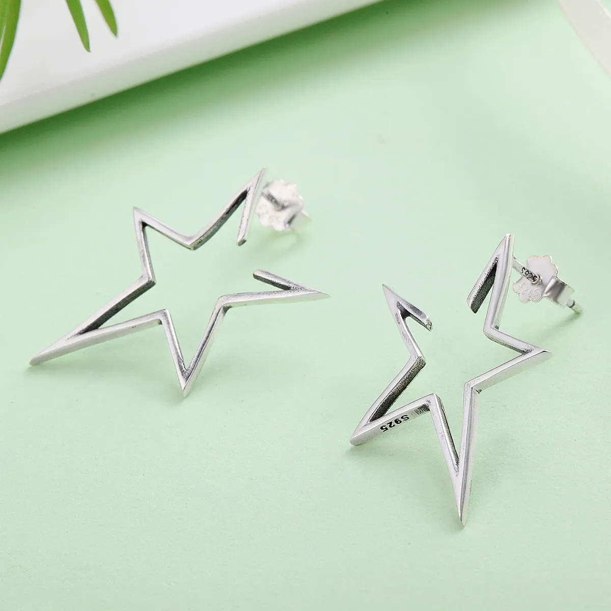 Pandora Style Silver Modern Star Stud Earrings - SCE107