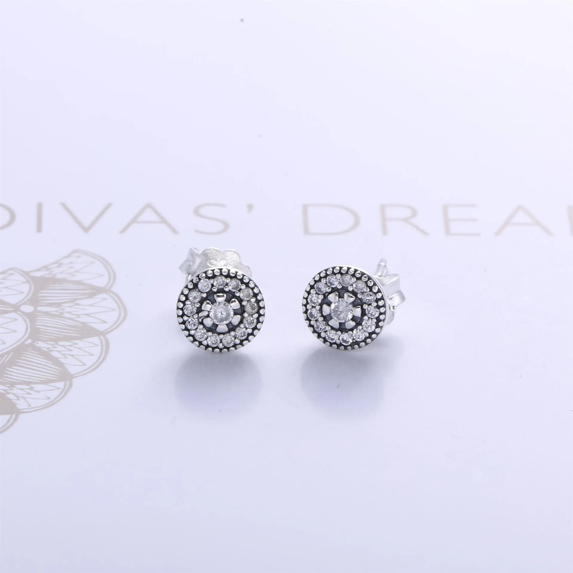 PANDORA Vintage Allure Stud Earrings - 290721CZ