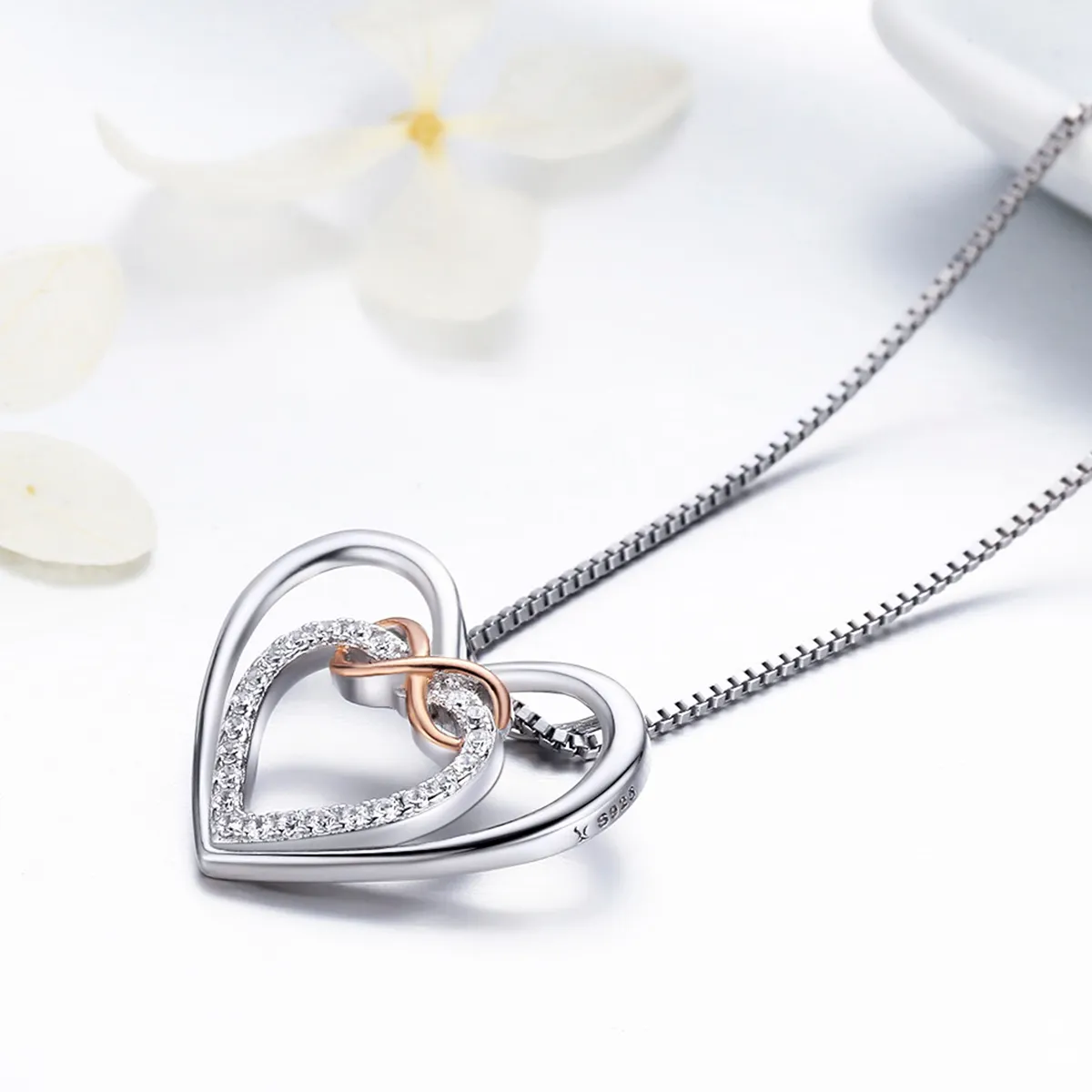 Pandora Style Silver Exquisite Heart Necklace - SCN121