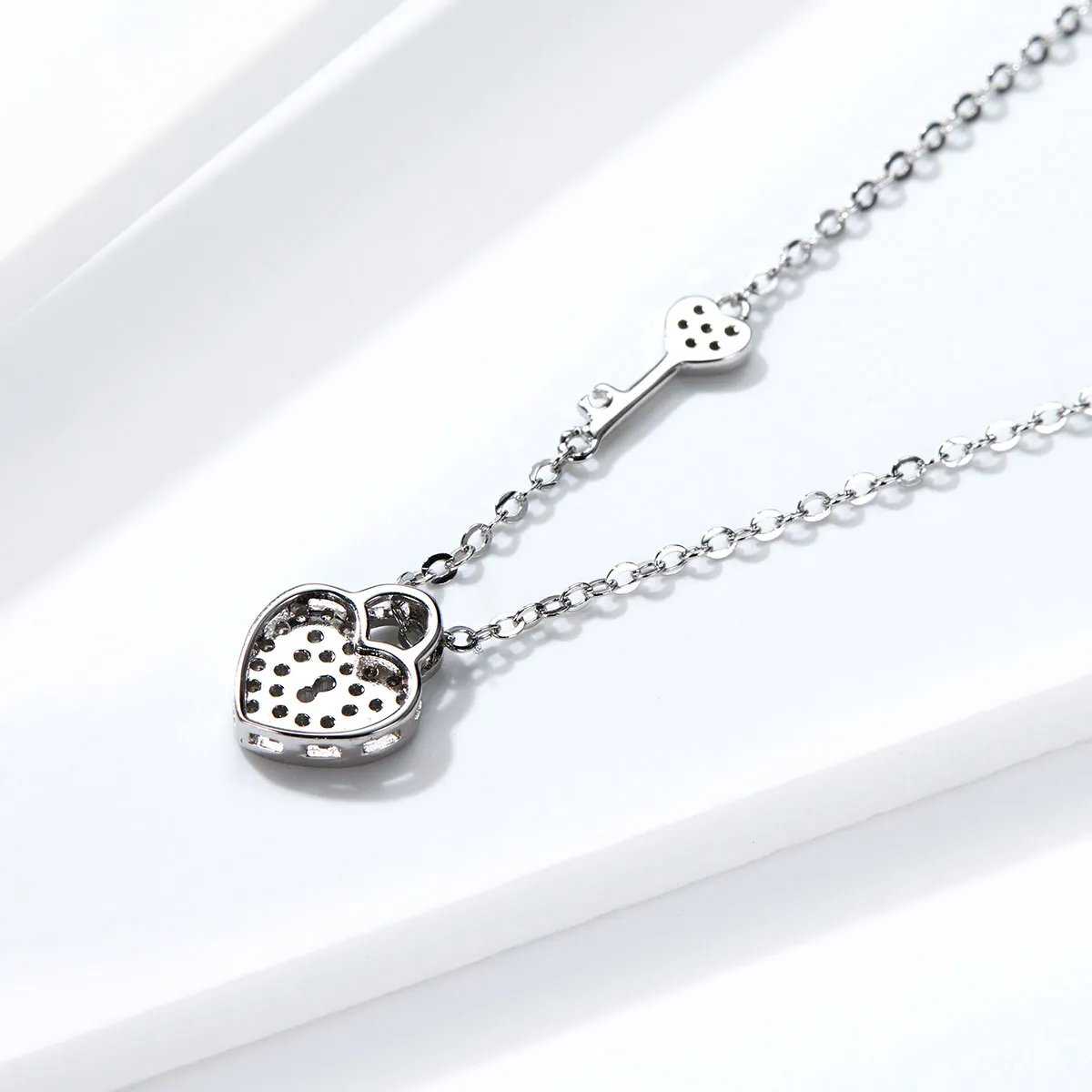 Pandora Style Silver Heartslock Necklace - SCN315