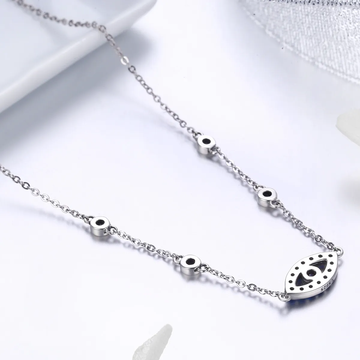 Pandora Style Silver Magic Eye Necklace - SCN300