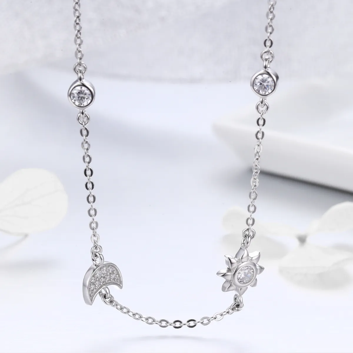 Pandora Style Silver Sun and Moon Glory Chain Necklace - SCN272