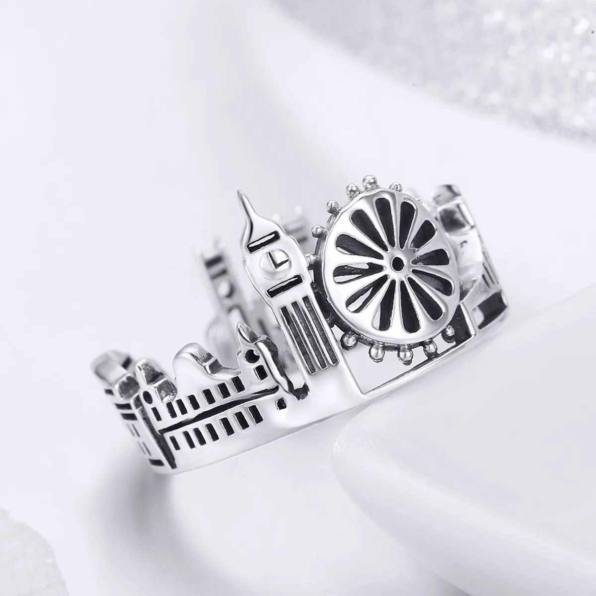 Pandora Style Silver London Ring - SCR474