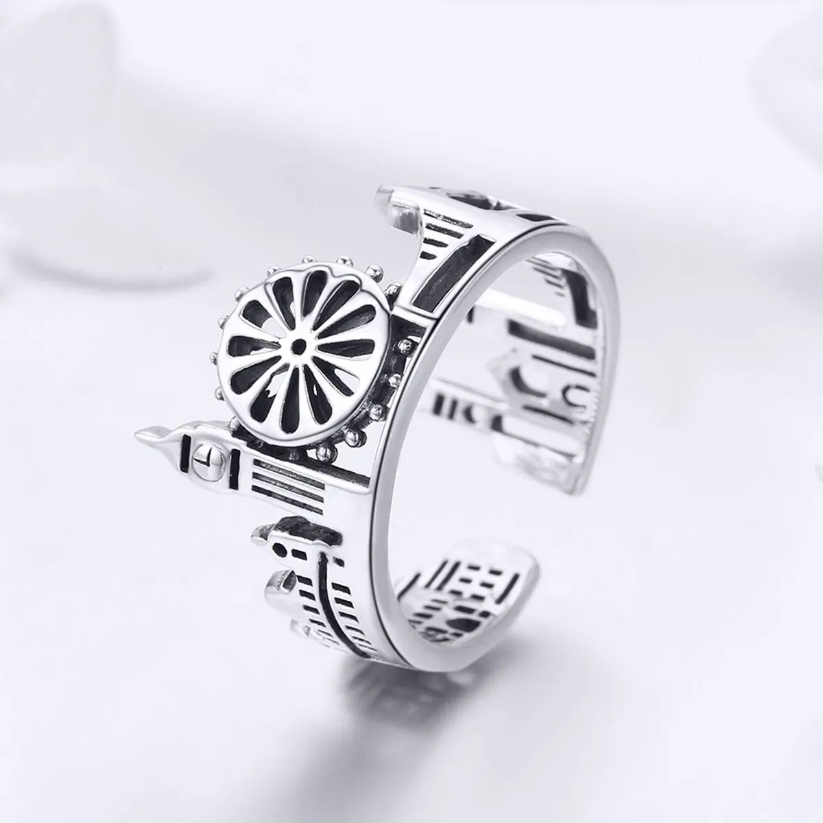 Pandora Style Silver London Ring - SCR474