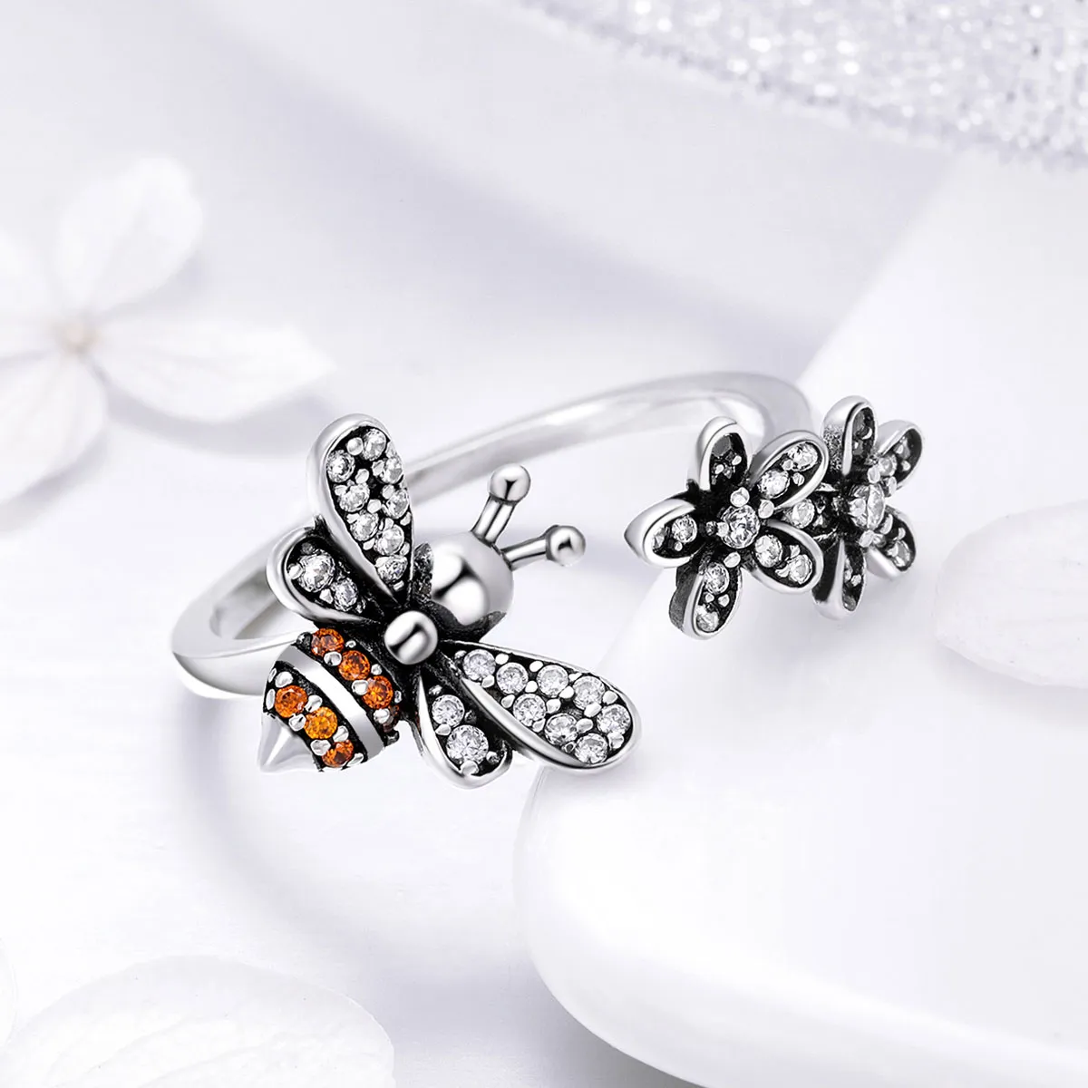 Pandora Style Silver Story of The Bee Ring - SCR422